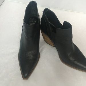 Vince Camuto Women's Gradina Stacked Heel Bootie Ankle Boot, size 8